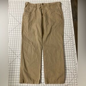 Eddie Bauer Men’s Size 38/32 Tan Classic Fit Chino Pants